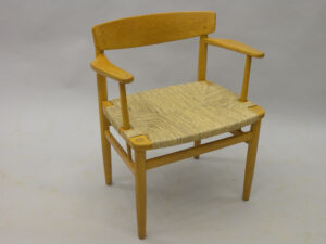 Renovera stol med sjögräs, pappsnöre